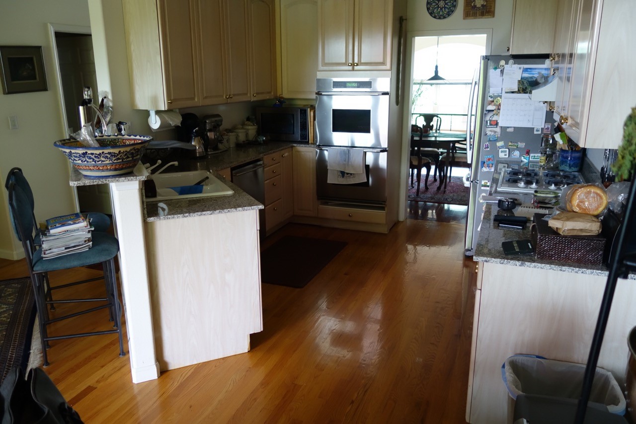 Design By: Montage Design Studio (Steffen Andrews + Christine Stegehuis) General Contractor: R Squared Design Build (Tom Restivo) Cabinets: Caruso Kitchens Countertops: YK Stone Center Tile: Porcelanosa